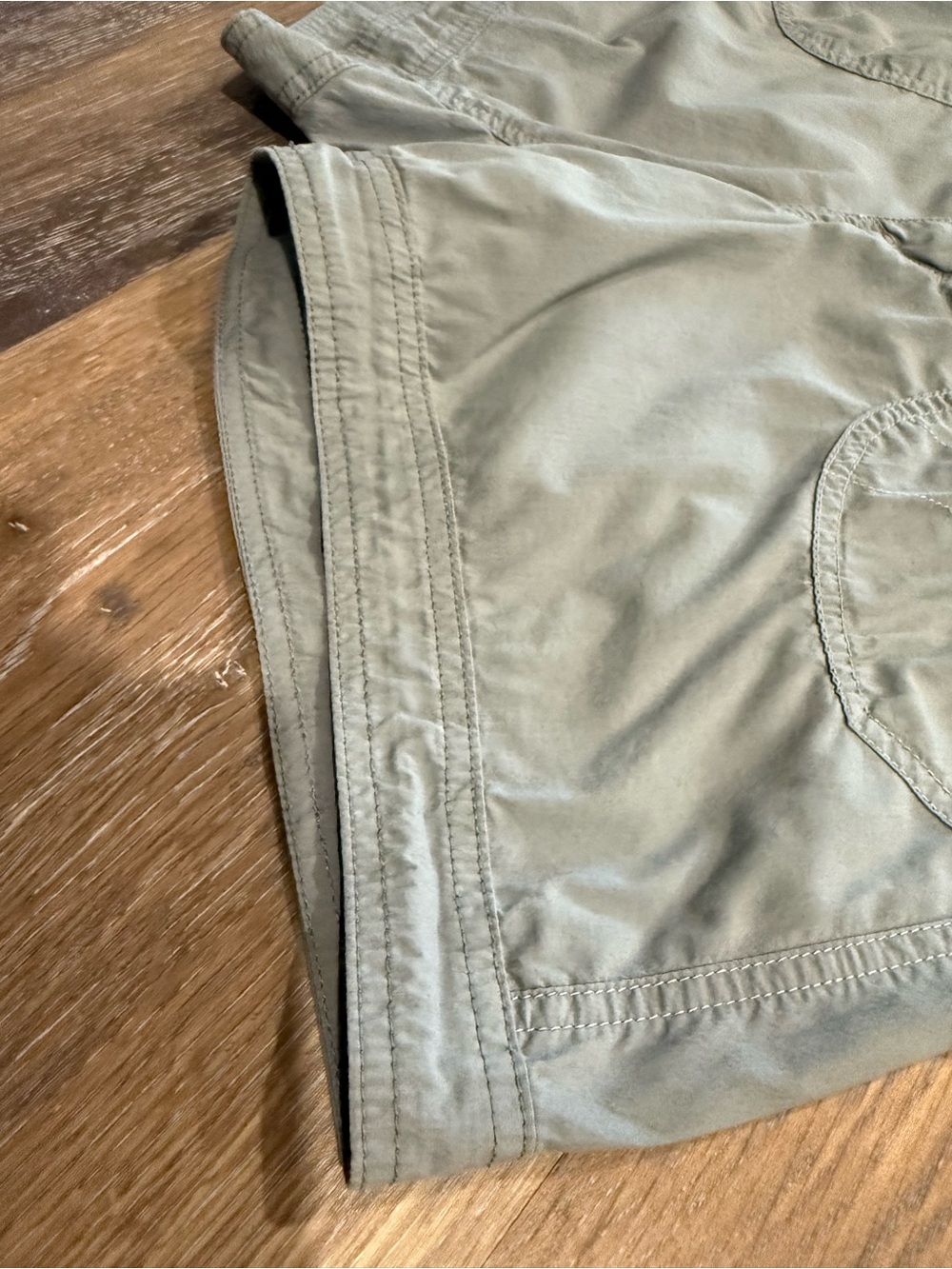 Kuhl Olive Green Women's 8 Hiking Shorts - Picture 4 of 15